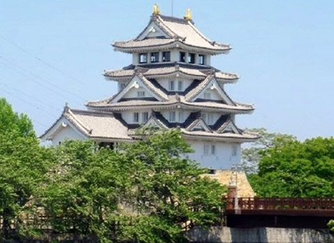 �n������